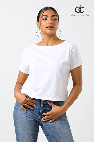 MAGI SLEEVE WHITE CROP TOP - DCW 337 MAGI SLEEVE WHITE CROP TOP - DCW 337